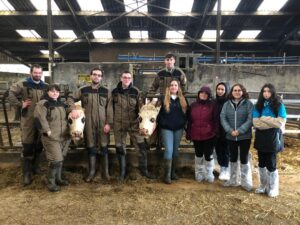 image groupe - Mention Événement Espaces Événementiels et Volumes de Communication