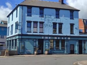 1000037151 - Mention Événement Espaces Événementiels et Volumes de Communication