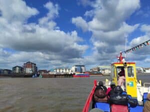 1000037171 - Mention Événement Espaces Événementiels et Volumes de Communication