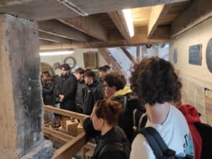 1000037376 - Mention Événement Espaces Événementiels et Volumes de Communication