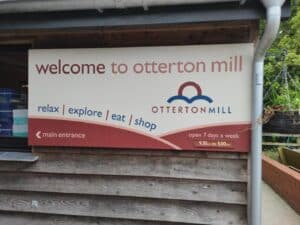 1000037400 - Mention Événement Espaces Événementiels et Volumes de Communication