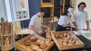 1000005412 - Mention Événement Espaces Événementiels et Volumes de Communication