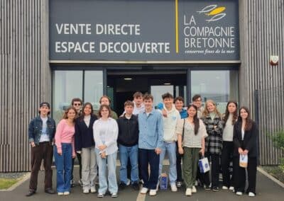 1000024253 - Mention Événement Espaces Événementiels et Volumes de Communication