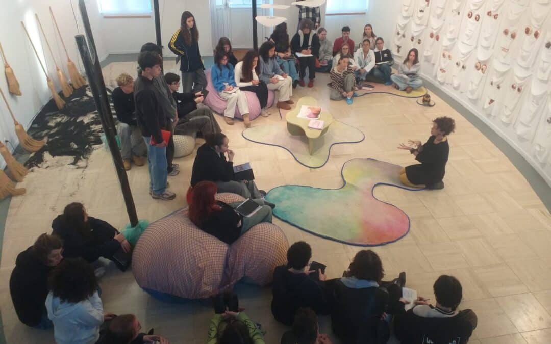 Visite guidée et workshop : une immersion créative pour les 1ères STD2A