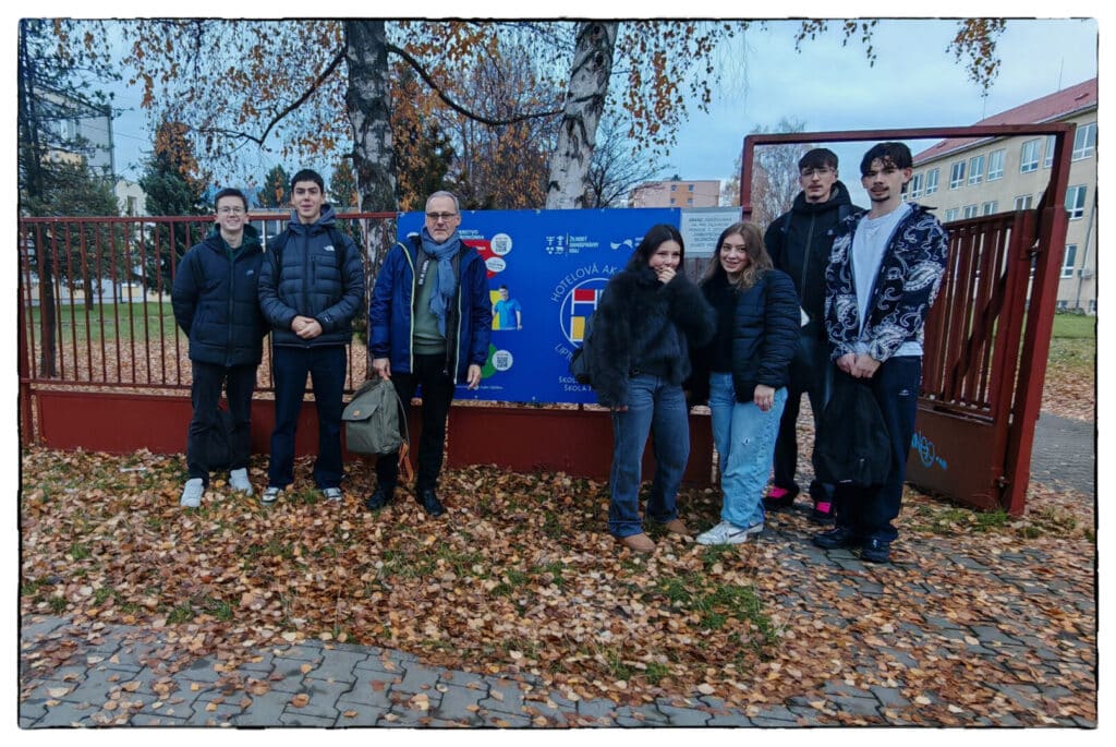 Mobilite Erasmus Slovaquie Novembre 2025 1 - Mention Événement Espaces Événementiels et Volumes de Communication Mobilité apprentis et Jobshadowing enseignante en Slovaquie