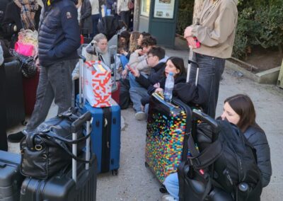 1000034118 - Fin du séjour à Paris pour les étudiants de BTS MHR