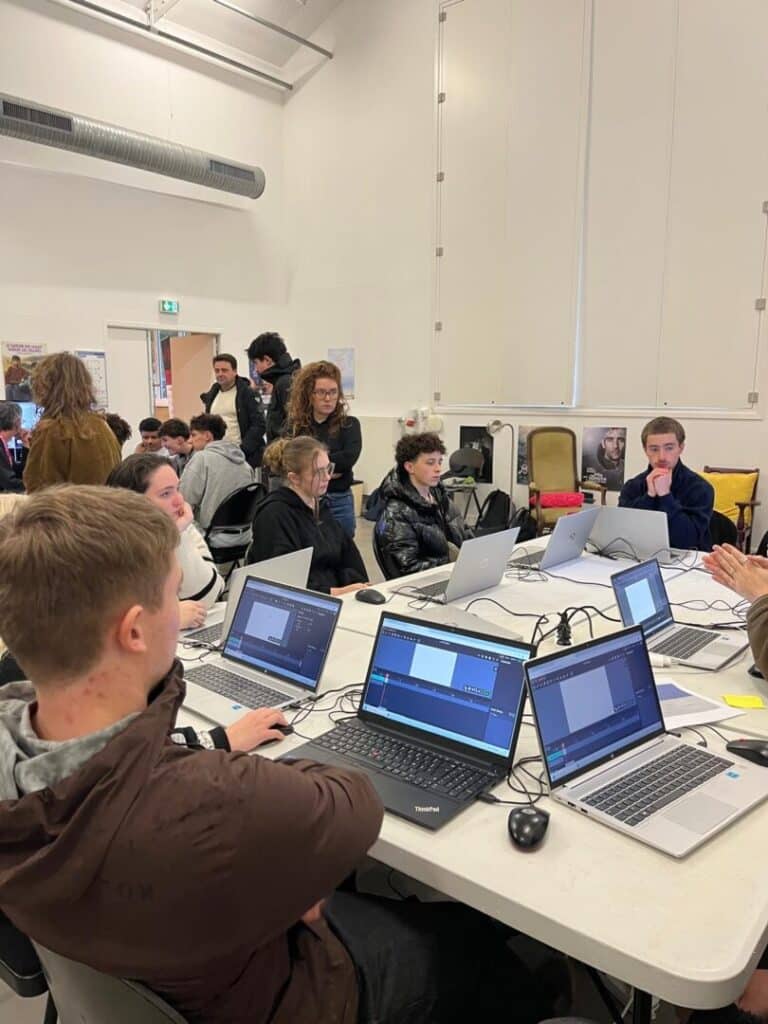 082b4dea 907a 4a1b a979 1d2c6f282546 - Accueil Les terminales bac pro au cœur du festival QIFF de Quimper