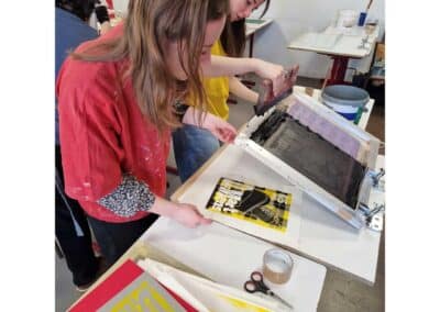 20260318 101727 - Quand le graphisme prend forme : atelier sérigraphie en action
