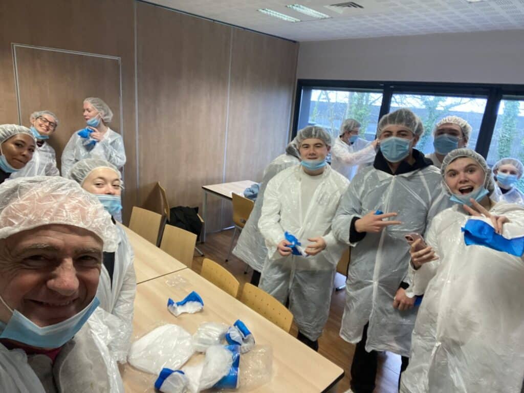 IMG 2508 - Accueil Les Terminales STHR visitent la cuisine centrale de Quimper