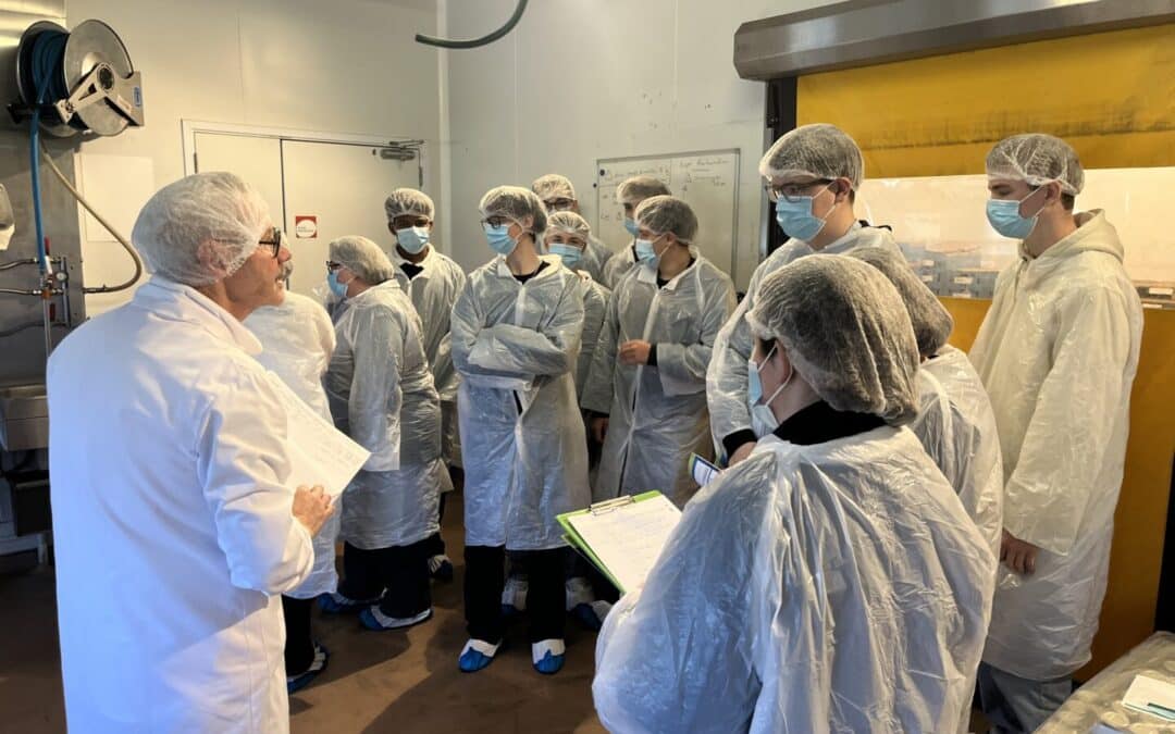 Visite de la cuisine centrale Vitalys pour la classe de Seconde STHR