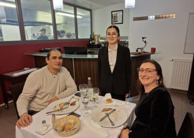pro BWNEyfOf - Dîner des parents de la classe de 1ère STHR