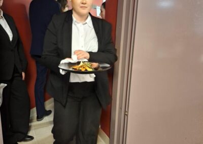 pro Ocw1trQR - Dîner des parents de la classe de 1ère STHR