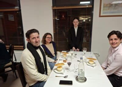 pro VHpZn3EV - Dîner des parents de la classe de 1ère STHR