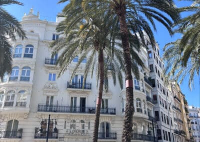 processed 8CF9238D B1B5 49A3 91E1 A4DBF3376FB9 - Erasmus Valencia, le début de 3 semaines de stage pour nos terminales