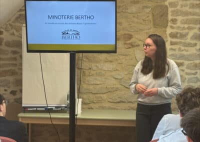 processed A894C1BA C764 43F0 B1B3 F68D1232DDA7 - Au cœur du moulin : une matinée riche en découvertes pour les élèves