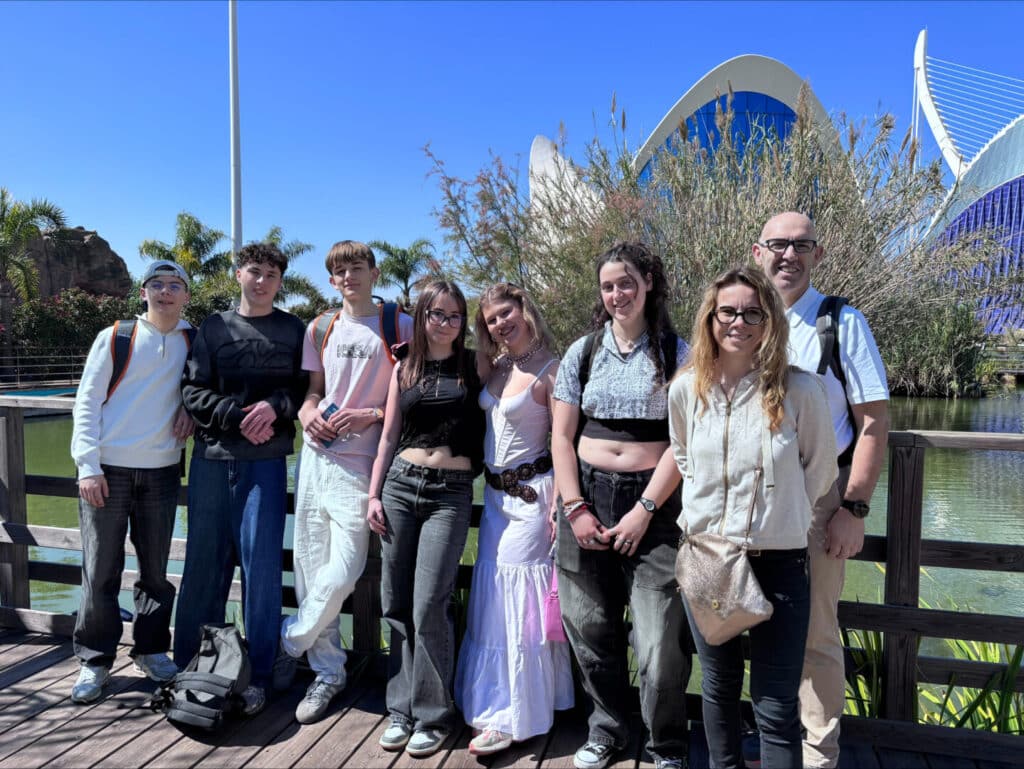 processed E15841DA 3627 4376 9609 023632B34538 - Accueil Erasmus Valencia, le début de 3 semaines de stage pour nos terminales