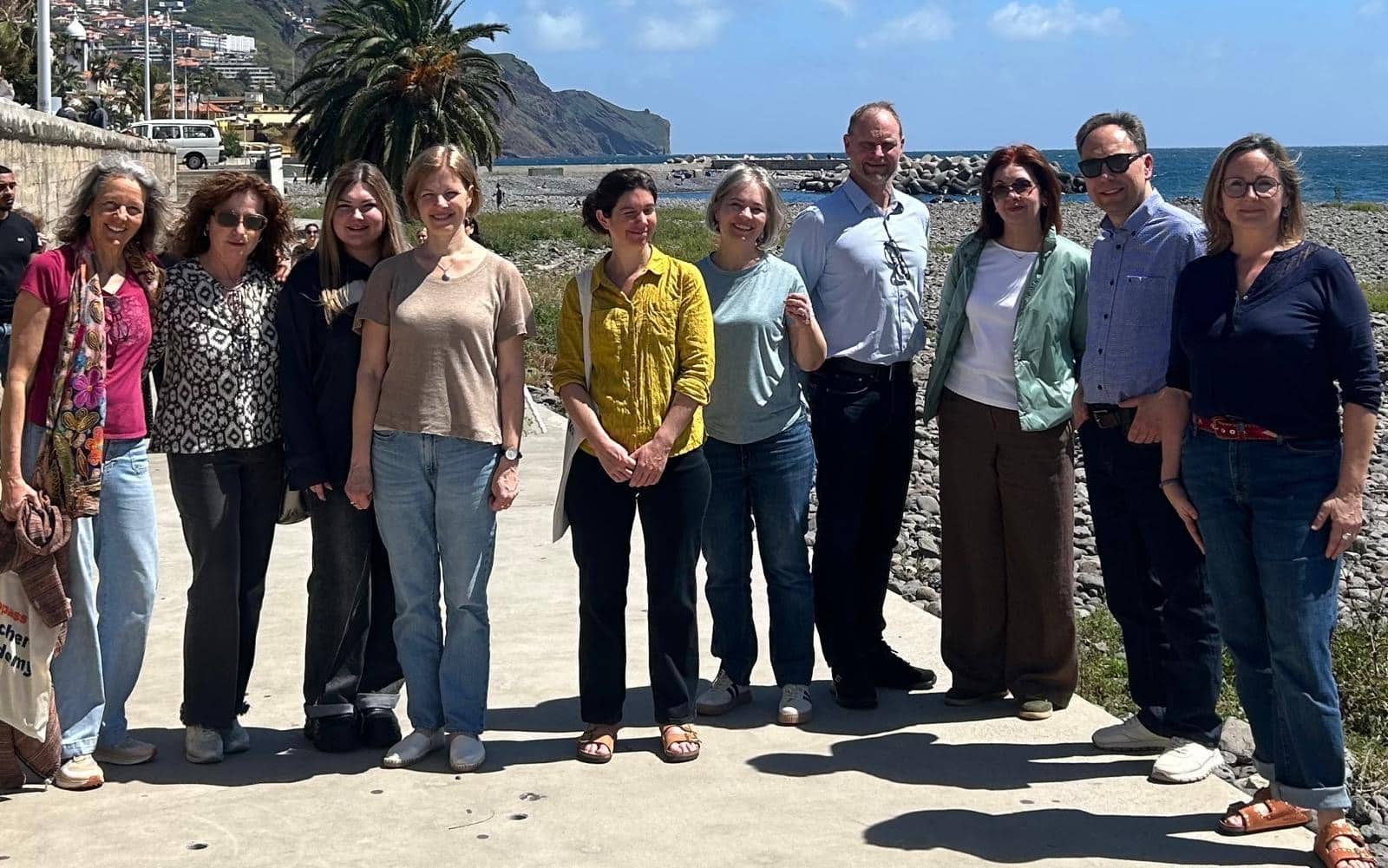 4cef0695-2c8b-4cdc-b8a7-9e62910668b8