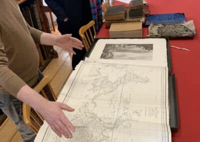 La Perouse 1 - À la découverte des richesses anciennes de la bibliothèque de Quimper