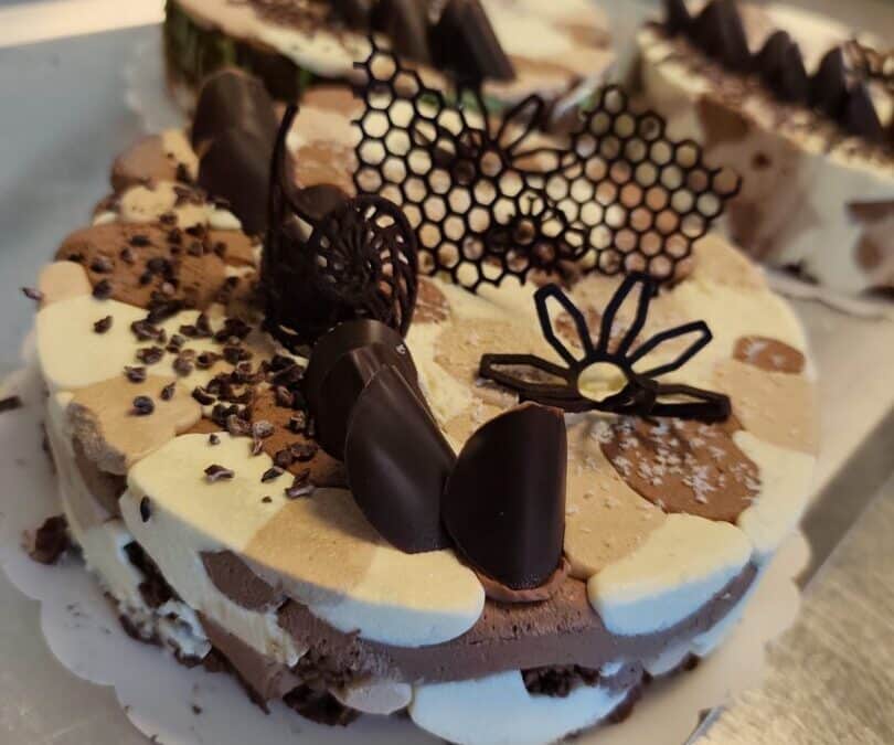 La pâtisserie autrement avec technique, réflexion et créativité !