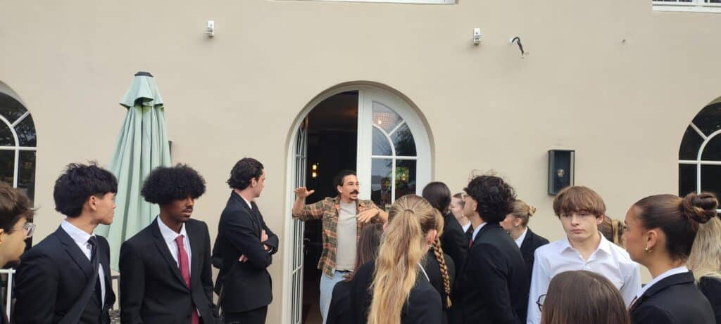 1000045966 - Accueil Immersion à la Maison KEROGAN : la classe de MAN en visite à Quimper